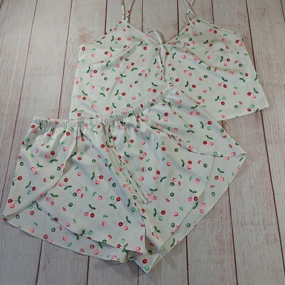 Colsie white cherry satin pajama tank short set sz L - Picture 13 of 14